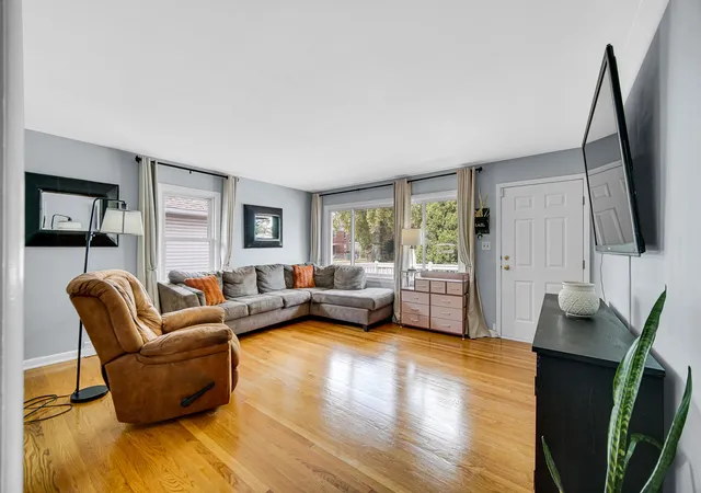 Photo 3 of Sale Pending at 724 169th Street, Hammond, IN 46324 | MLS# 845565 | Listing updated on 2026-09-21