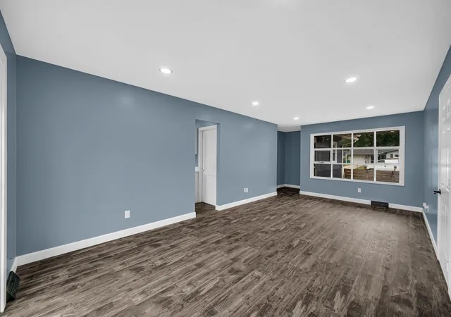 Photo 2 of Single family home for sale at 6833 Tyler St, Merrillville, IN 46410 | MLS# 845512 | Listing updated on 2026-10-09
