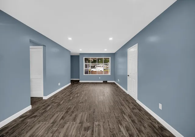 Photo 3 of Single family home for sale at 6833 Tyler St, Merrillville, IN 46410 | MLS# 845512 | Listing updated on 2026-09-18