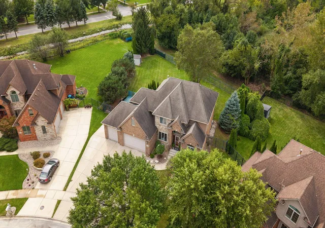 Photo 3 of Single family home for sale at 1132 Barrington Ct, Schererville, IN 46375 | MLS# 845827 | Listing updated on 2026-09-24