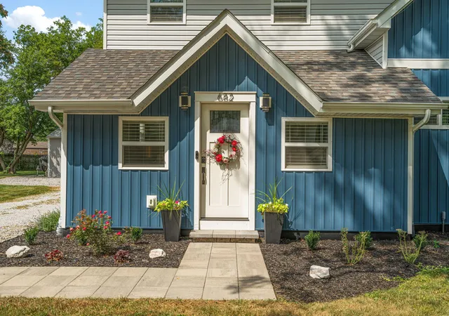 Photo 3 of Single family home for sale at 682 S Baums Brg Rd, Kouts, IN 46347 | MLS# 845455 | Listing updated on 2026-09-20