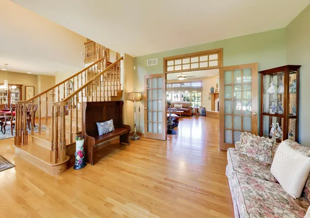 Photo 4 of Single family home for sale at 1933 Rosewood Ct, Munster, IN 46321 | MLS# 845587 | Listing updated on 2026-10-01