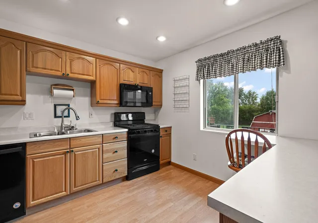 Photo 3 of Single family home for sale at 3081 Parkwood Pl, Crown Point, IN 46307 | MLS# 845461 | Listing updated on 2026-09-21