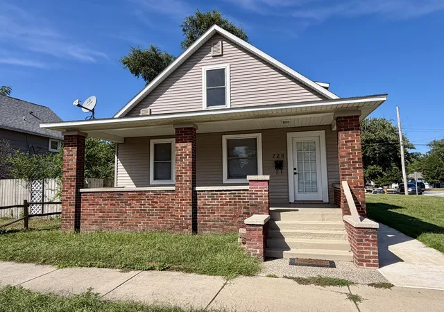 Photo 1 of Single family home for sale at 726 Belden St, Michigan City, IN 46360 | MLS# 845520 | Listing updated on 2026-09-18
