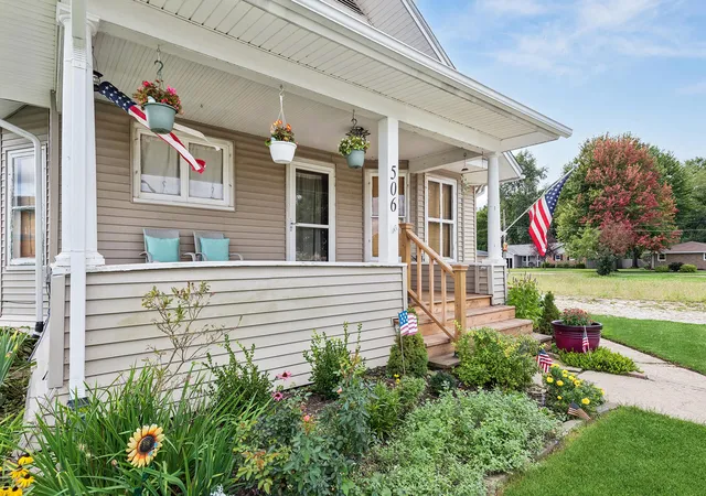 Photo 1 of Single family home for sale at 506 W 11th Street, La Porte, IN 46350 | MLS# 845822 | Listing updated on 2026-09-24