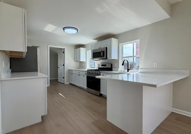 Photo 2 of Single family home for sale at 215 E 10th Street, Michigan City, IN 46360 | MLS# 845519 | Listing updated on 2026-09-18