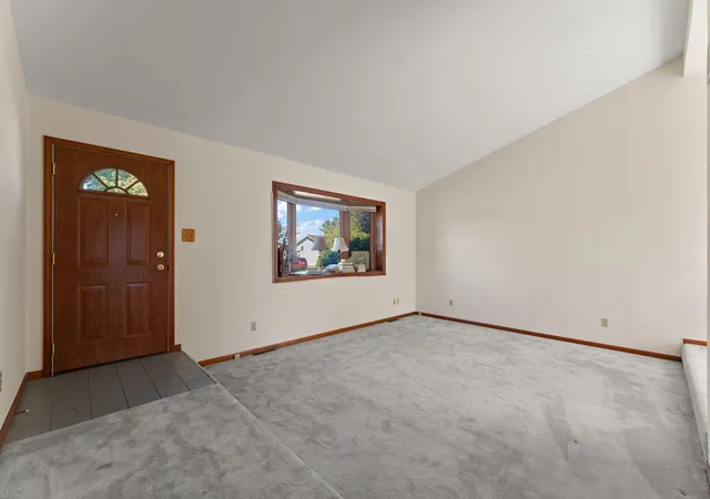 Photo 3 of Sale Pending at 7465 Grant St, Merrillville, IN 46410 | MLS# 846126 | Listing updated on 2026-10-04