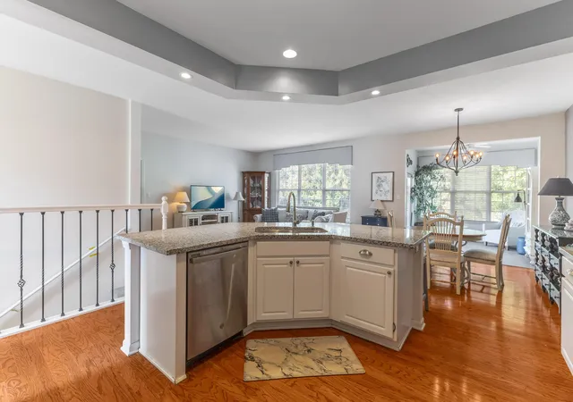 Photo 4 of Sale Pending at 850 Manistee Ave, Schererville, IN 46375 | MLS# 845571 | Listing updated on 2026-10-02