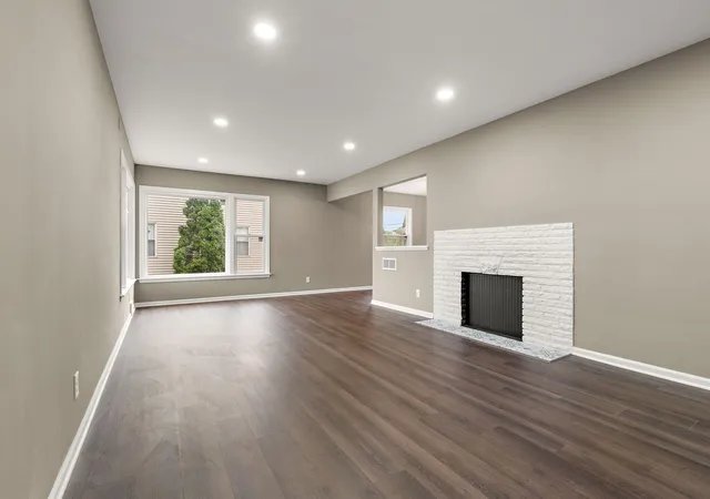 Photo 3 of Single family home for sale at 3115 Franklin St, Highland, IN 46322 | MLS# 845509 | Listing updated on 2026-09-30