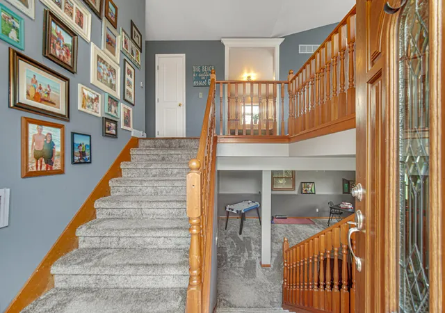 Photo 4 of Single family home for sale at 1509 Mockingbird Dr, Crown Point, IN 46307 | MLS# 845707 | Listing updated on 2026-09-22