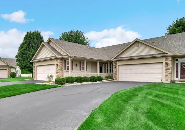 Photo 1 of Sale Pending at 1284 Bluebell Trl, Schererville, IN 46375 | MLS# 845629 | Listing updated on 2026-10-05