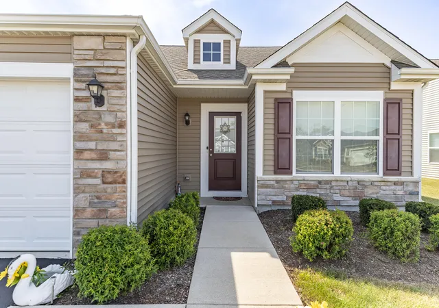Photo 3 of Multi family home for sale at 15505 W 101st Lane, Dyer, IN 46311 | MLS# 845522 | Listing updated on 2026-10-15