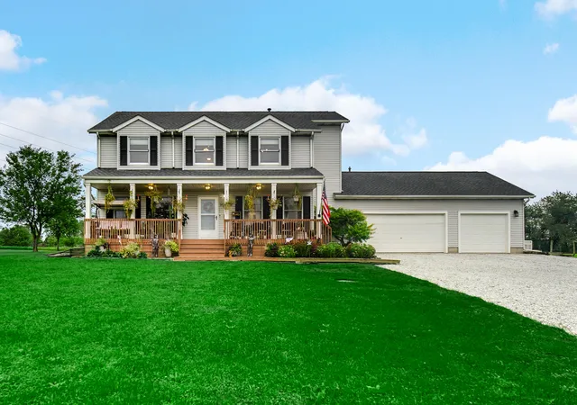 Single family home for sale at 441 W 450 North, Valparaiso, IN 46385 | MLS# 845760