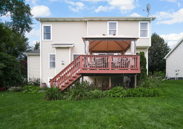 Photo 1 of Single family home for sale at 885 London Ln, Valparaiso, IN 46383 | MLS# 845759 | Listing updated on 2026-09-24