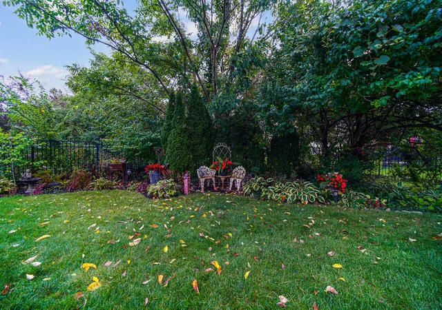 Photo 3 of Single family home for sale at 885 London Ln, Valparaiso, IN 46383 | MLS# 845759 | Listing updated on 2026-09-24