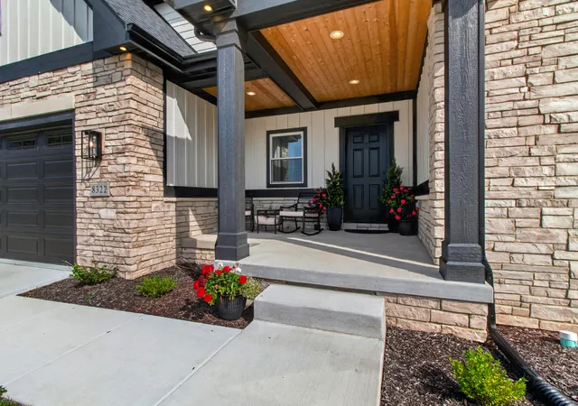 Photo 3 of Single family home for sale at 8322 Wyman Dr, Saint John, IN 46373 | MLS# 845577 | Listing updated on 2026-10-02