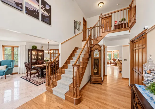 Photo 3 of Single family home for sale at 9260 Franklin Dr, Saint John, IN 46373 | MLS# 845612 | Listing updated on 2026-09-19