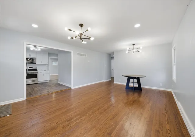 Photo 3 of Single family home for sale at 1020 E 61st Place, Merrillville, IN 46410 | MLS# 845560 | Listing updated on 2026-10-04
