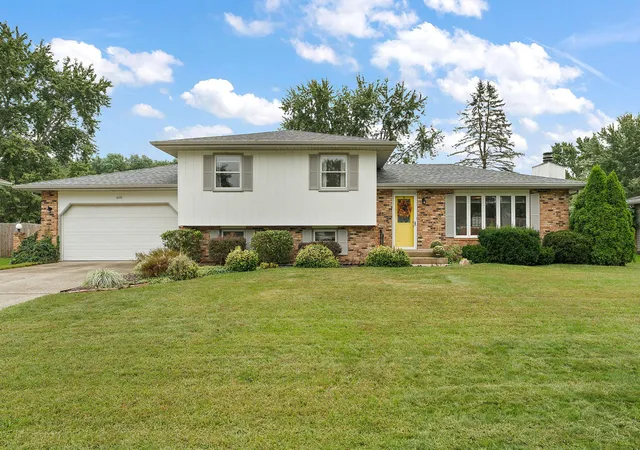 Single family home for sale at 618 Dogwood Dr, Trail Creek, IN 46360 | MLS# 845564