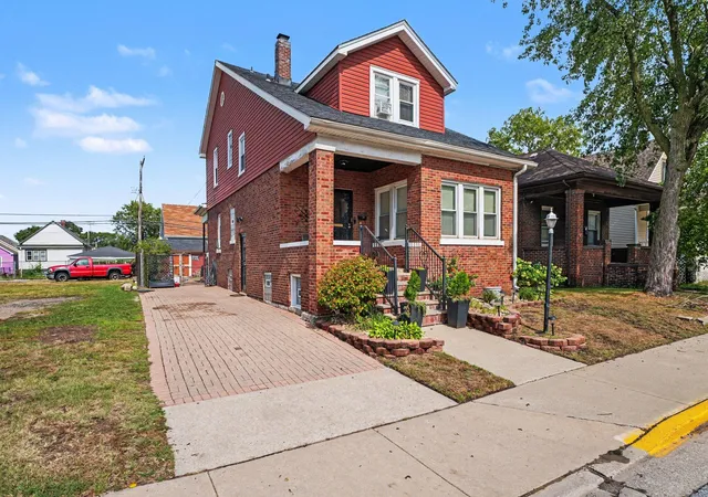 Photo 3 of Multi family home for sale at 933 Summer St, Hammond, IN 46320 | MLS# 845581 | Listing updated on 2026-09-22