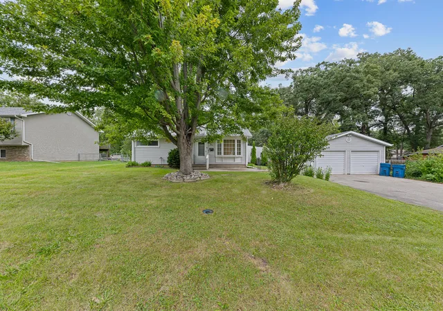 Photo 1 of Sale Pending at 240 Idlewild Pl, Lowell, IN 46356 | MLS# 845682 | Listing updated on 2026-09-29