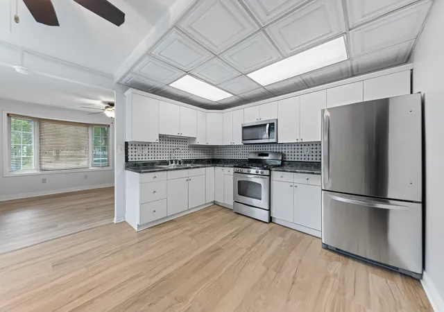 Photo 4 of Sale Pending at 240 Idlewild Pl, Lowell, IN 46356 | MLS# 845682 | Listing updated on 2026-09-29