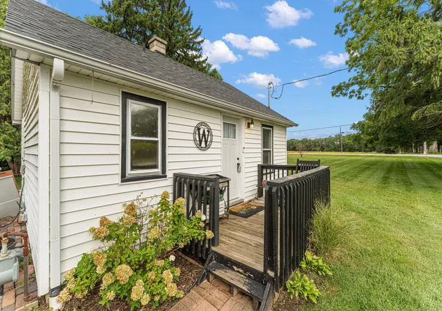 Photo 2 of Sale Pending at 902 S 200 East, La Porte, IN 46350 | MLS# 845615 | Listing updated on 2026-09-23