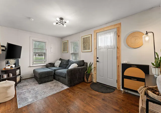 Photo 4 of Sale Pending at 902 S 200 East, La Porte, IN 46350 | MLS# 845615 | Listing updated on 2026-09-23