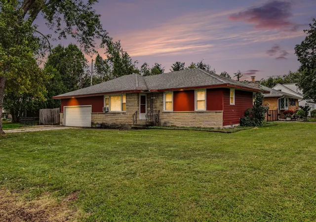 Photo 1 of Single family home for sale at 1702 Minnesota St, Hobart, IN 46342 | MLS# 845859 | Listing updated on 2026-09-24