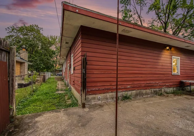 Photo 2 of Single family home for sale at 1702 Minnesota St, Hobart, IN 46342 | MLS# 845859 | Listing updated on 2026-09-24