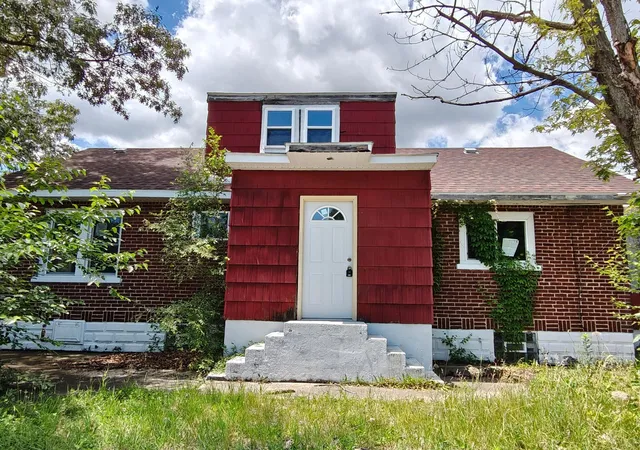 Single family home for sale at 834 E 41st Avenue, Gary, IN 46409 | MLS# 845597