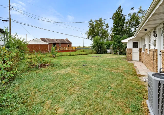 Photo 2 of Single family home for sale at 20 Elm Ave, Hobart, IN 46342 | MLS# 845632 | Listing updated on 2026-09-20