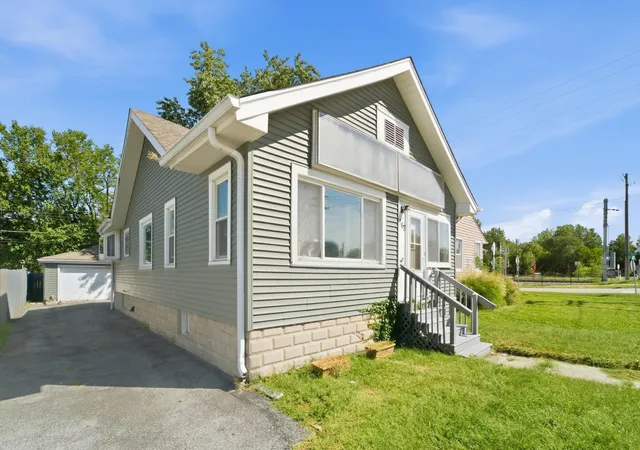 Photo 2 of Single family home for sale at 267 173rd Street, Hammond, IN 46324 | MLS# 845710 | Listing updated on 2026-09-22