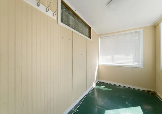 Photo 3 of Single family home for sale at 267 173rd Street, Hammond, IN 46324 | MLS# 845710 | Listing updated on 2026-09-22