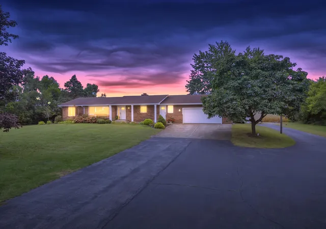 Photo 1 of Single family home for sale at 7501 W 1400 North, De Motte, IN 46310 | MLS# 845623 | Listing updated on 2026-09-19