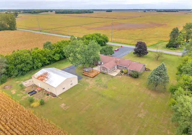 Photo 3 of Single family home for sale at 7501 W 1400 North, De Motte, IN 46310 | MLS# 845623 | Listing updated on 2026-09-19