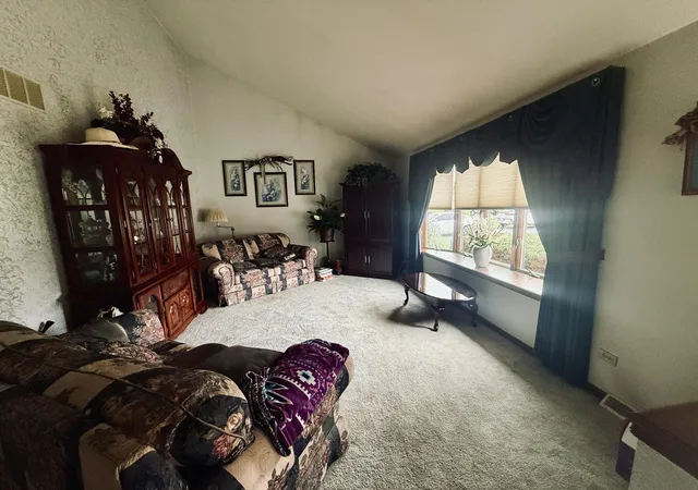 Photo 3 of Single family home for sale at 1401 Capri Ln, Dyer, IN 46311 | MLS# 845666 | Listing updated on 2026-09-21