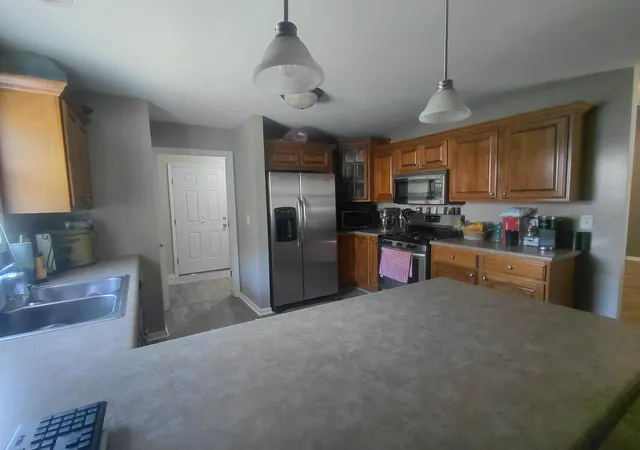 Photo 3 of Single family home for sale at 237 Vulpine Dr, Valparaiso, IN 46385 | MLS# 845657 | Listing updated on 2026-09-21