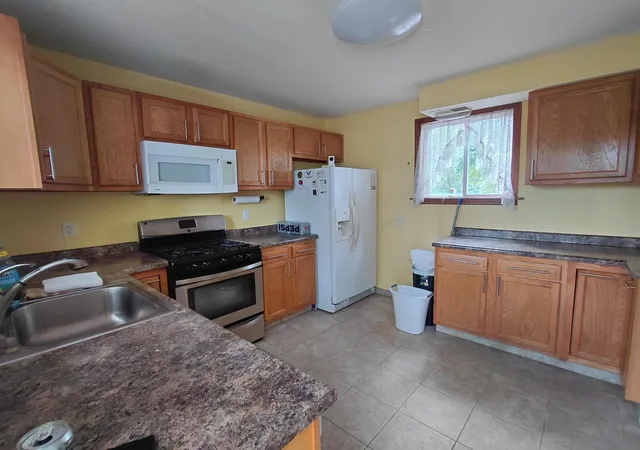 Photo 1 of Single family home for sale at 219 S Broad St, Griffith, IN 46319 | MLS# 845658 | Listing updated on 2026-09-21