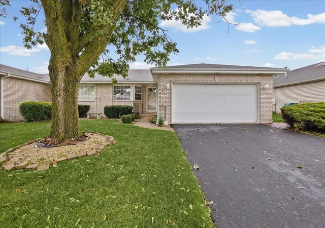 Photo 2 of Sale Pending at 1551 Rokosz Ln, Dyer, IN 46311 | MLS# 845661 | Listing updated on 2026-10-05