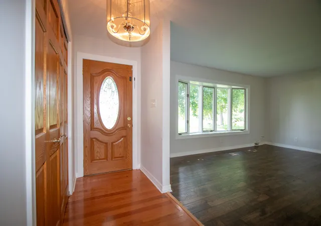 Photo 3 of Single family home for sale at 184 S 200 West, Valparaiso, IN 46385 | MLS# 845664 | Listing updated on 2026-09-21