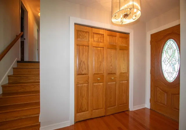 Photo 4 of Single family home for sale at 184 S 200 West, Valparaiso, IN 46385 | MLS# 845664 | Listing updated on 2026-09-21