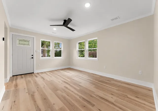 Photo 4 of Single family home for sale at 110 S Union St, Crown Point, IN 46307 | MLS# 845794 | Listing updated on 2026-09-23