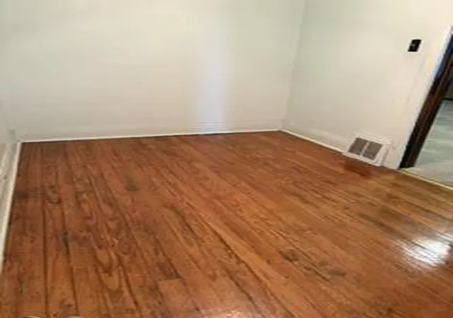 Photo 3 of Single family home for sale at 2429 Schrage Ave, Whiting, IN 46394 | MLS# 845692 | Listing updated on 2026-09-21