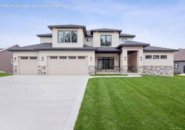 Photo 1 of Single family home for sale at 300 W Thistle Rd, Valparaiso, IN 46385 | MLS# 846046 | Listing updated on 2026-09-30