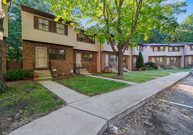 Photo 3 of Sale Pending at 1412 Larain Dr, Michigan City, IN 46360 | MLS# 846080 | Listing updated on 2026-10-02