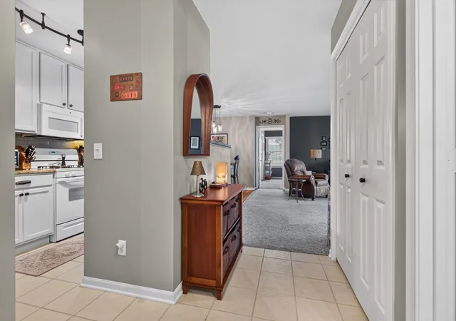 Photo 3 of Sale Pending at 9824 Wildwood Ct #1d, Highland, IN 46322 | MLS# 845848 | Listing updated on 2026-10-05