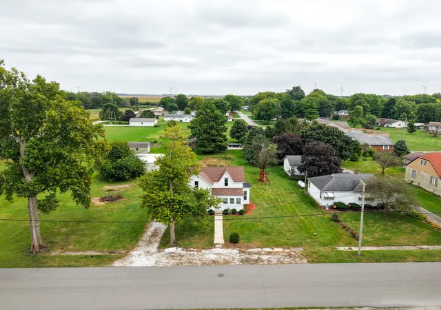 Photo 2 of Single family home for sale at 501 N Newton St, Goodland, IN 47948 | MLS# 845693 | Listing updated on 2026-09-21