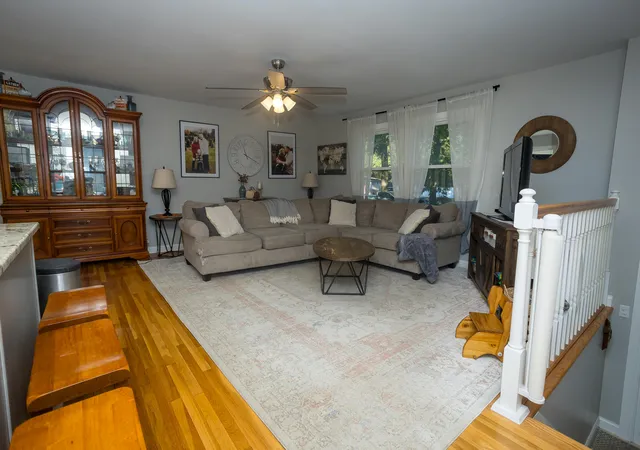 Photo 2 of Single family home for sale at 210 Lawndale Pl, Michigan City, IN 46360 | MLS# 845814 | Listing updated on 2026-09-24