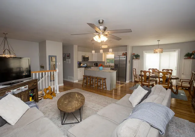 Photo 3 of Single family home for sale at 210 Lawndale Pl, Michigan City, IN 46360 | MLS# 845814 | Listing updated on 2026-09-24
